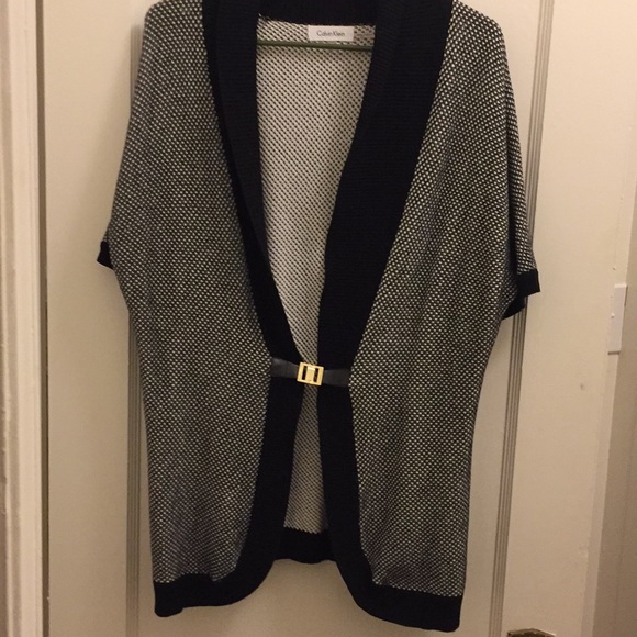 Calvin Klein short sleeve sweater - Picture 1 of 4